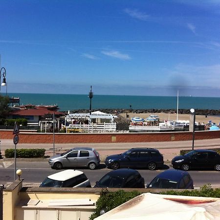 Hotel Rosa Dei Venti Fiumicino Exterior foto